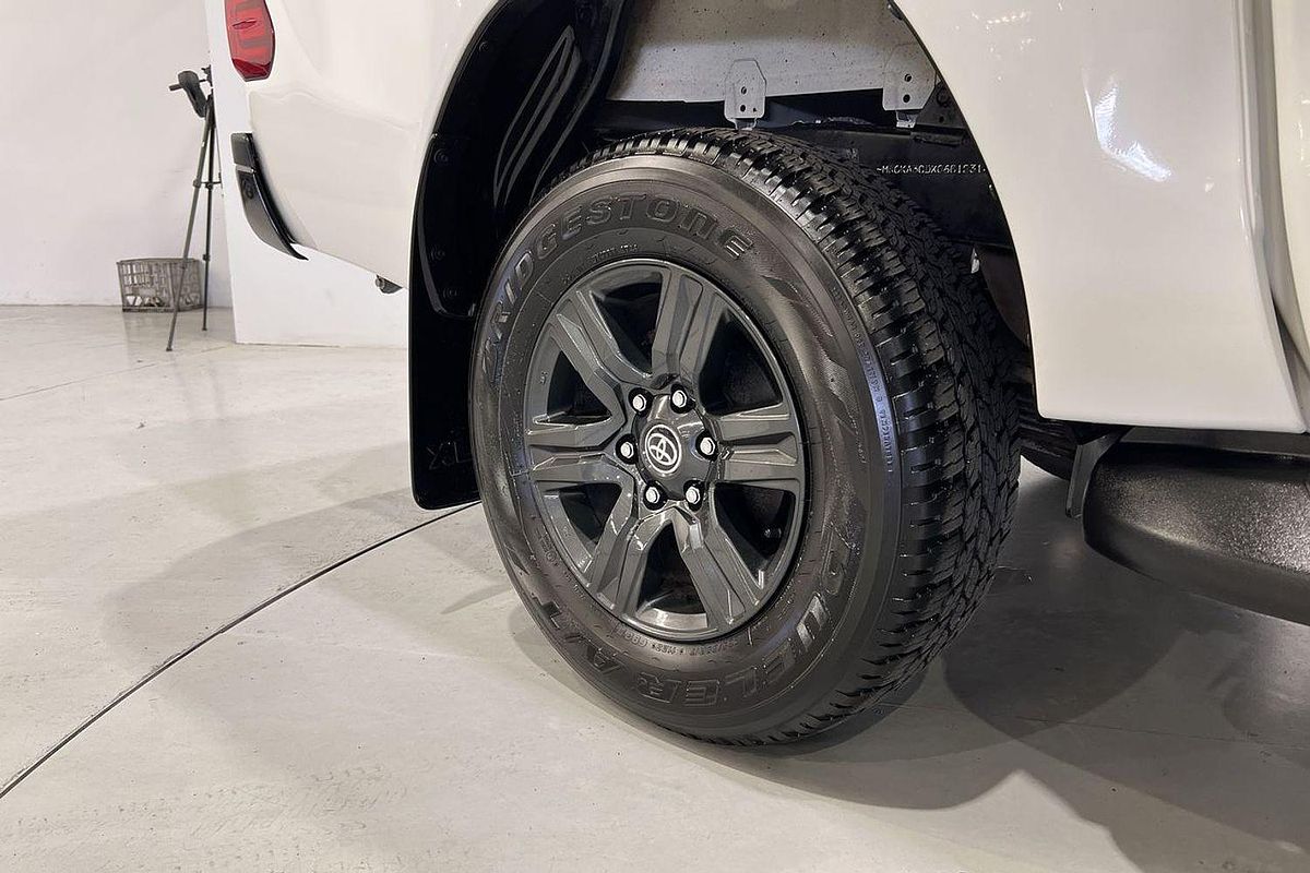 2024 Toyota Hilux SR GUN126R 4X4