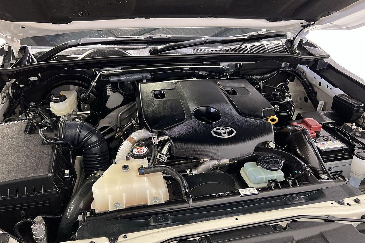 2024 Toyota Hilux SR GUN126R 4X4