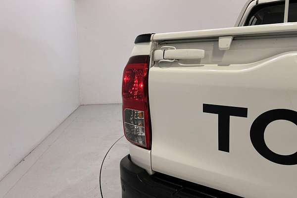 2024 Toyota Hilux SR GUN126R 4X4