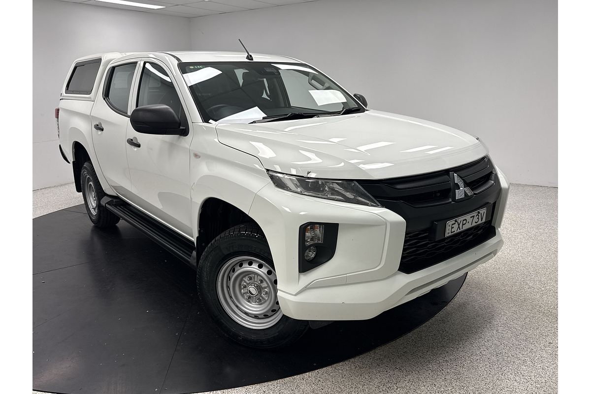 2023 Mitsubishi Triton GLX MR 4X4