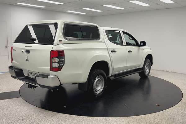 2023 Mitsubishi Triton GLX MR 4X4