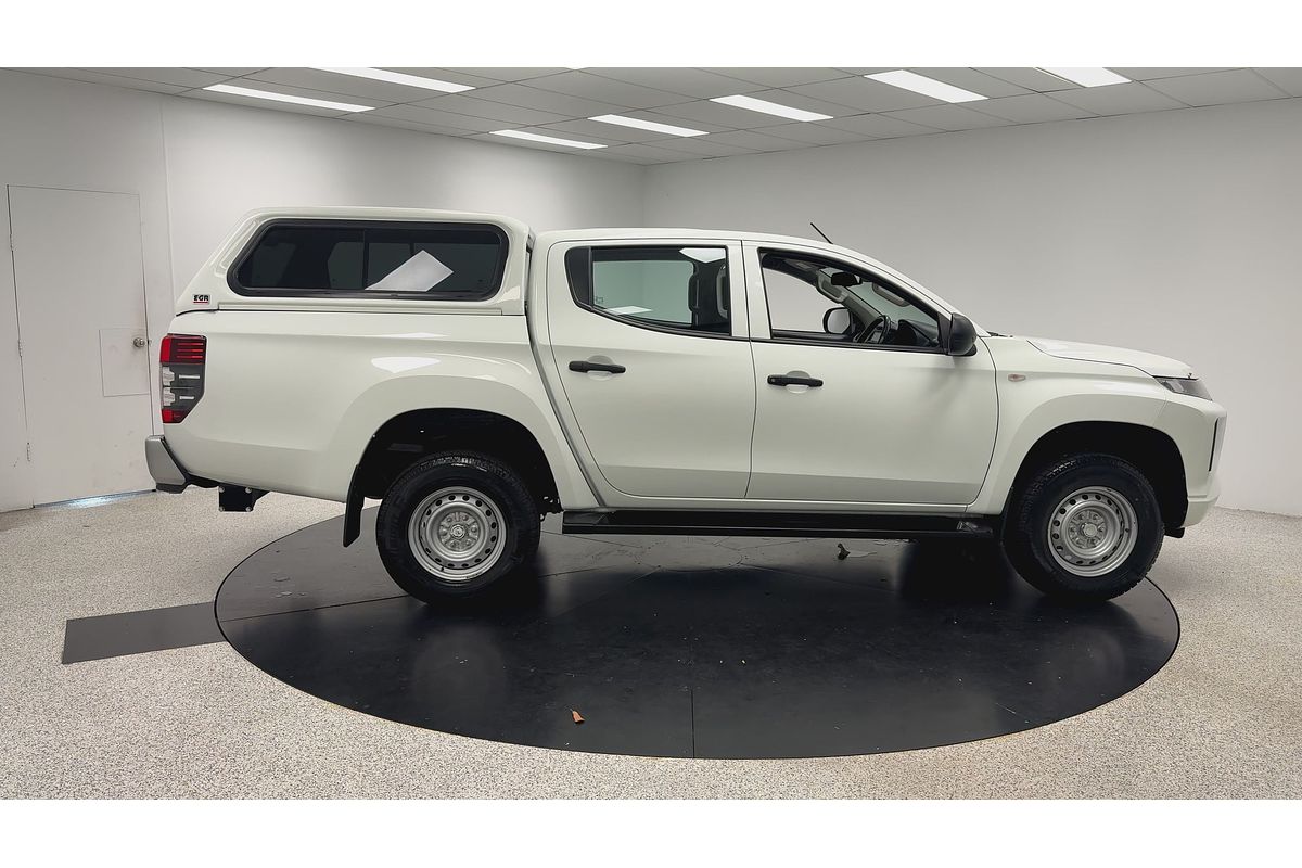 2023 Mitsubishi Triton GLX MR 4X4