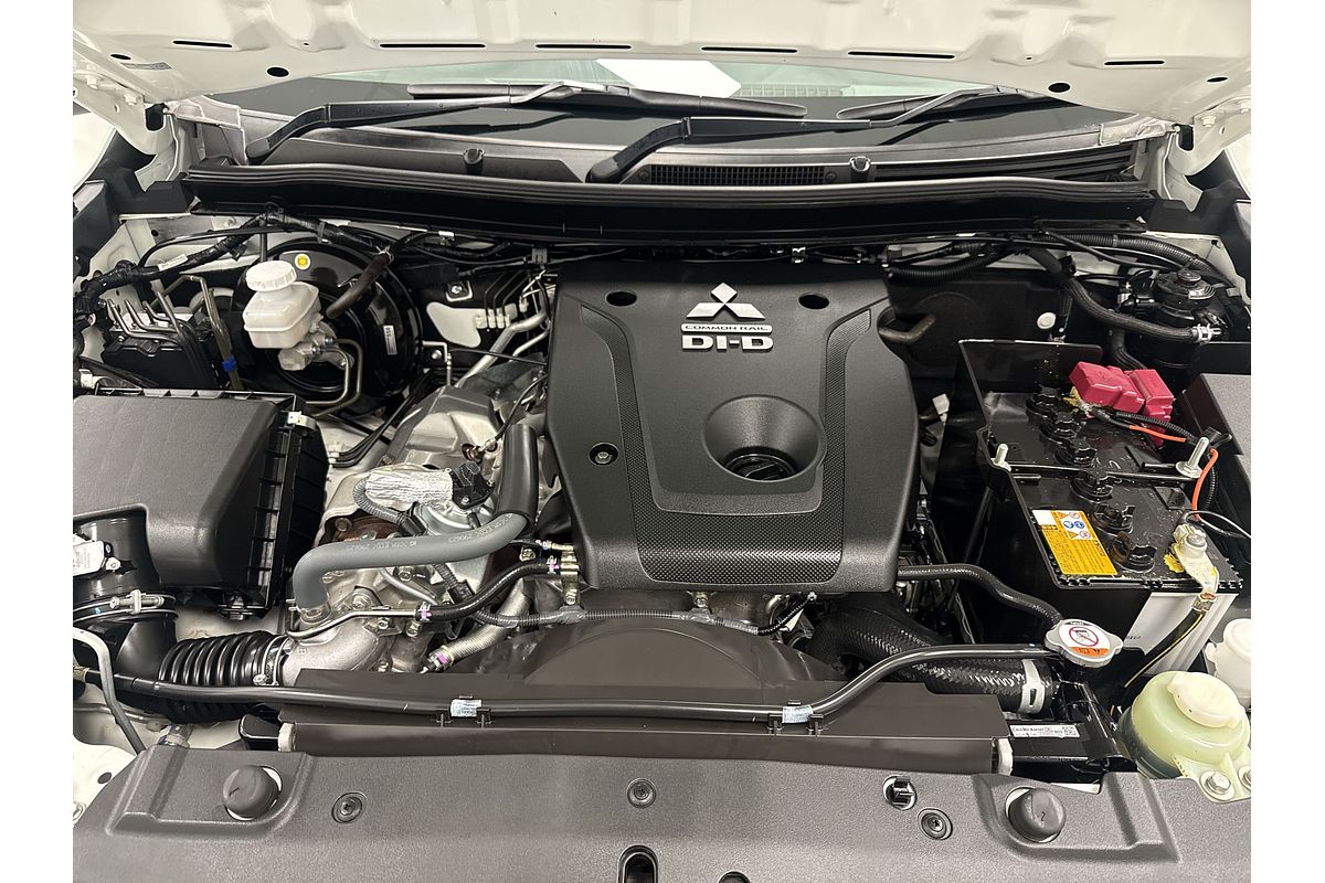 2023 Mitsubishi Triton GLX MR 4X4