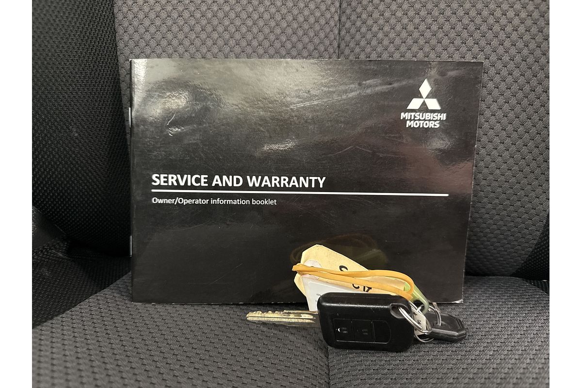 2023 Mitsubishi Triton GLX MR 4X4