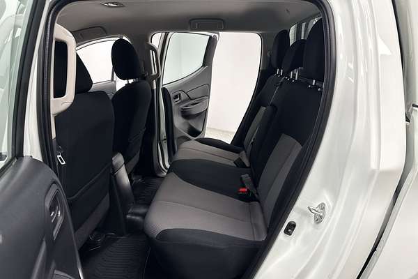 2023 Mitsubishi Triton GLX MR 4X4