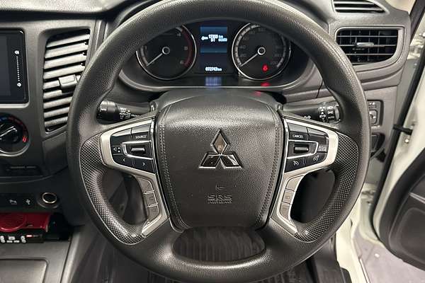 2023 Mitsubishi Triton GLX MR 4X4