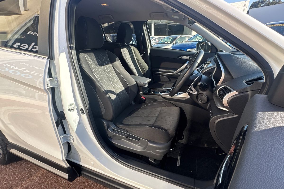 2017 Mitsubishi Eclipse Cross LS YA