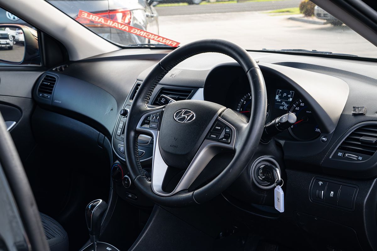 2019 Hyundai Accent Sport RB6