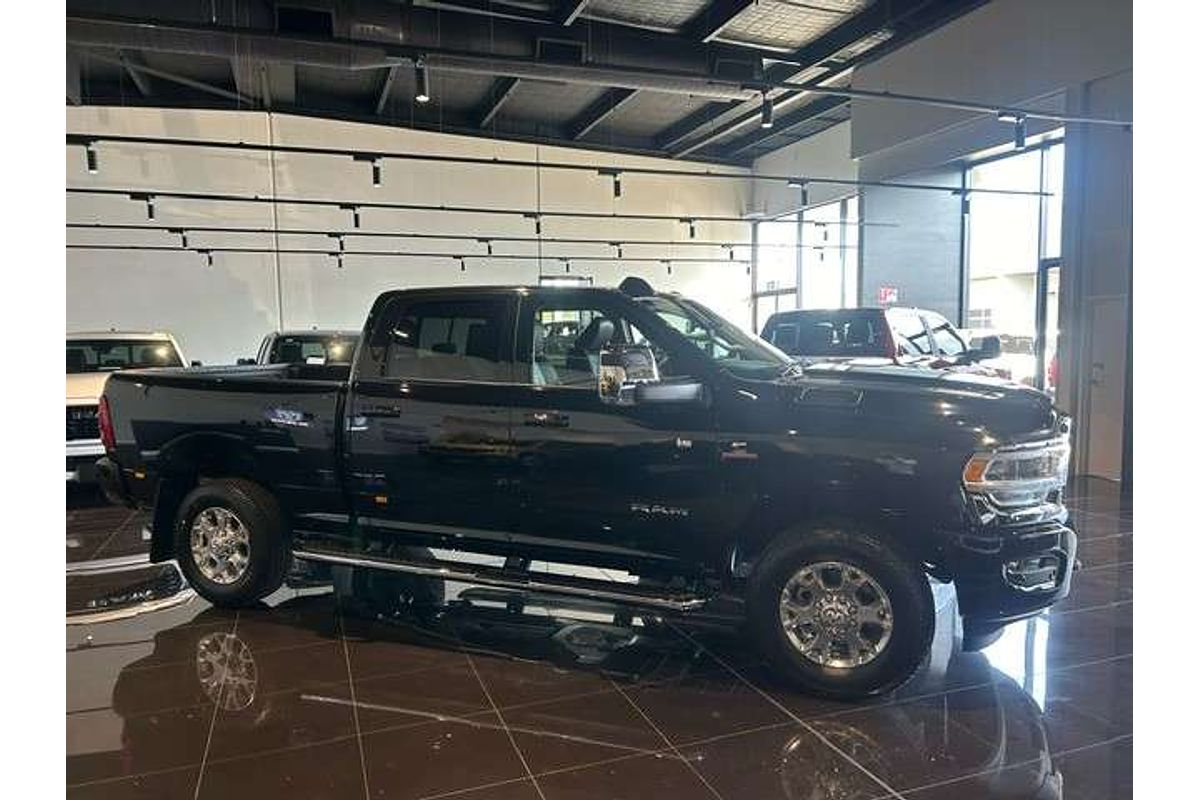 2024 RAM 2500 Laramie DJ 4X4