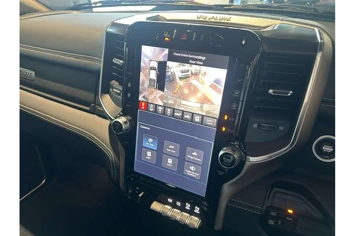 2024 RAM 2500 Laramie DJ 4X4