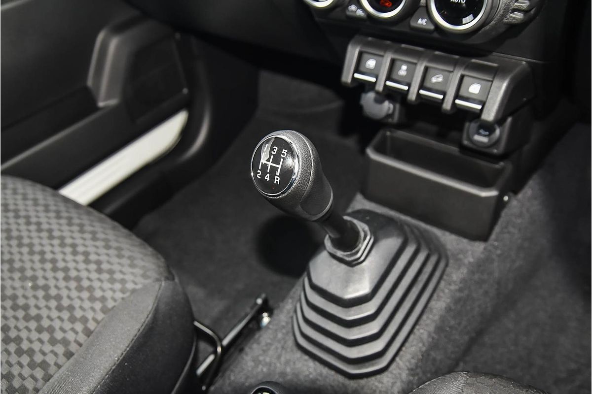 2025 Suzuki Jimny GLX GJ