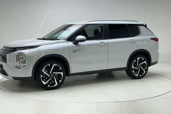 2024 Mitsubishi Outlander PHEV Aspire ZM thumb-3