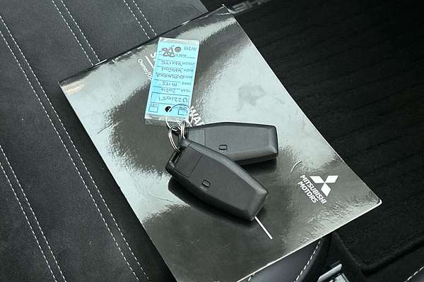 2024 Mitsubishi Outlander PHEV Aspire ZM thumb-22