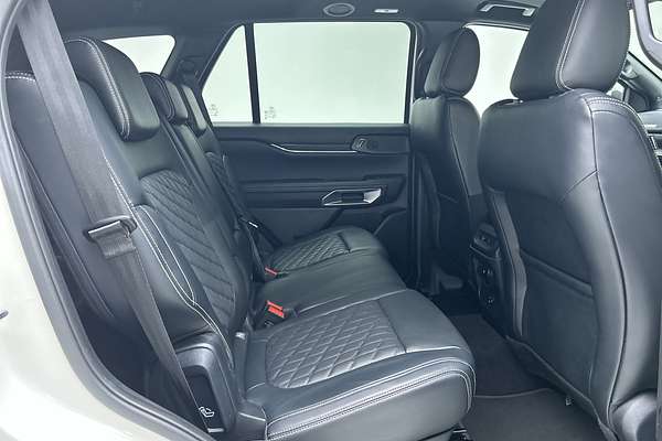 2024 Ford Everest Platinum 3.0L thumb-11