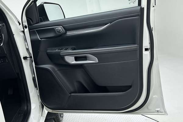 2024 Ford Everest Platinum 3.0L thumb-18