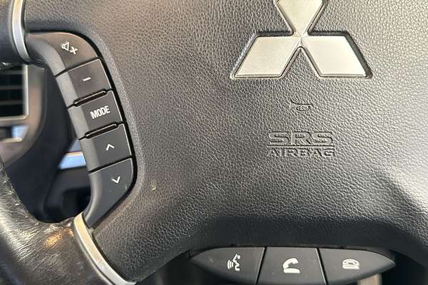 2019 Mitsubishi Pajero GLX NX