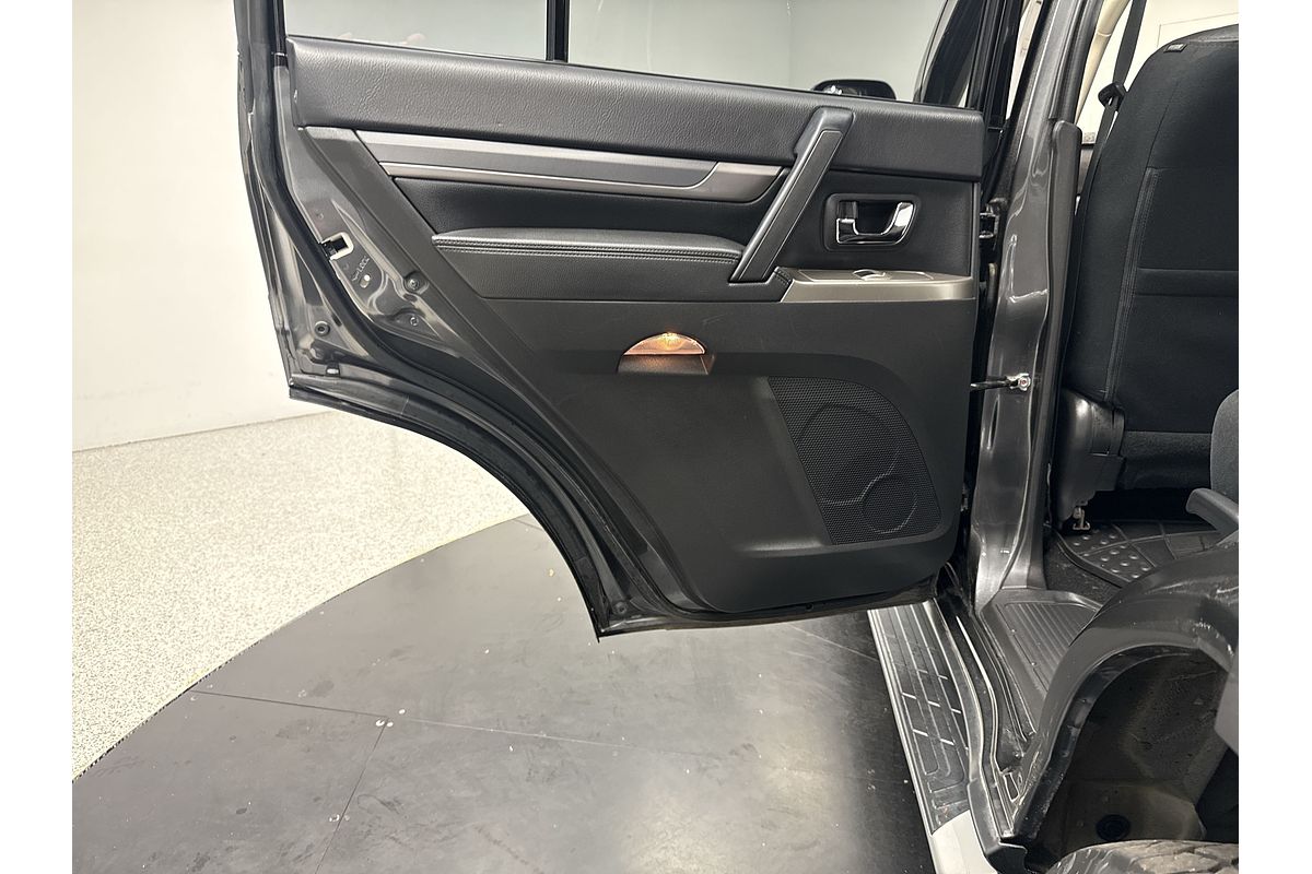 2019 Mitsubishi Pajero GLX NX