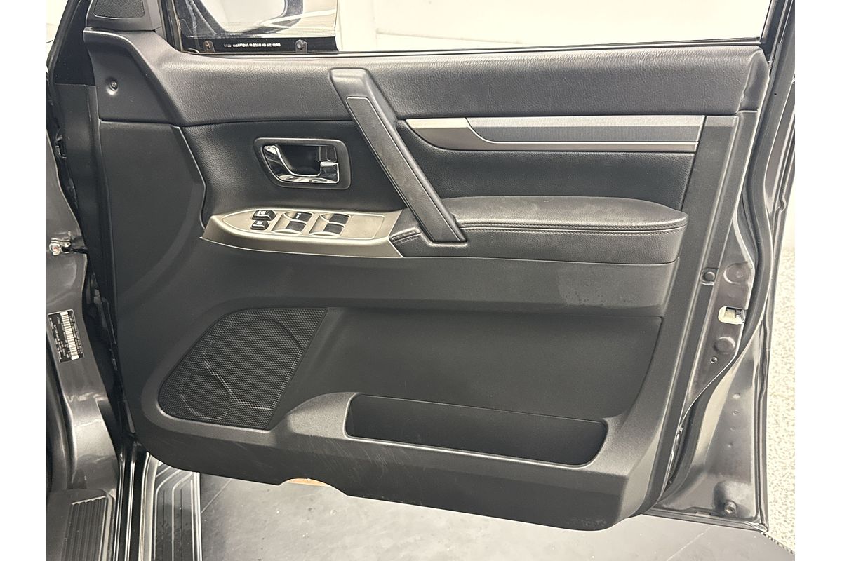 2019 Mitsubishi Pajero GLX NX