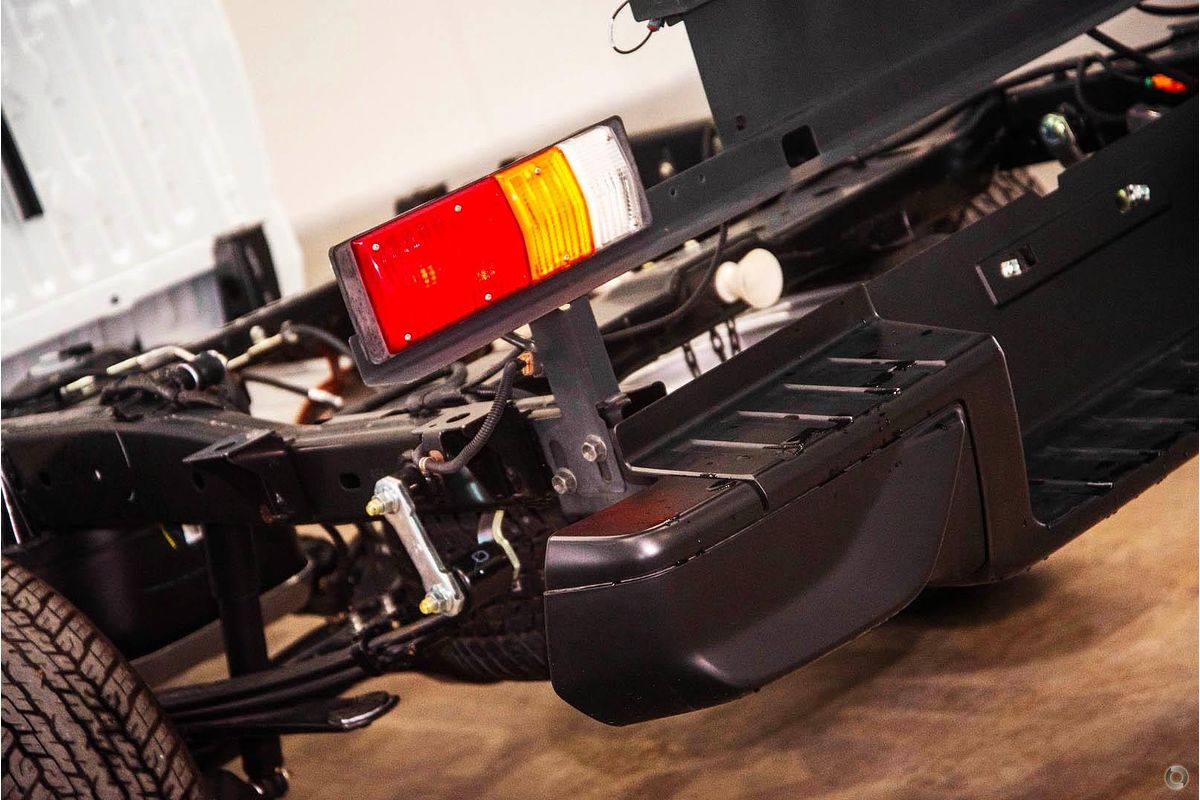 2025 Isuzu D-MAX SX 4X4