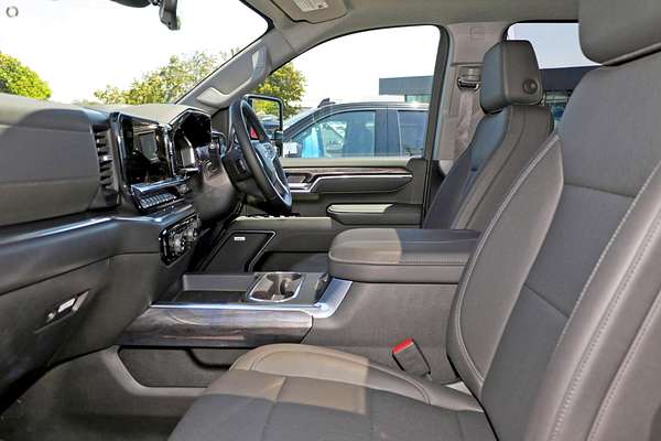 2025 Chevrolet SILVERADO