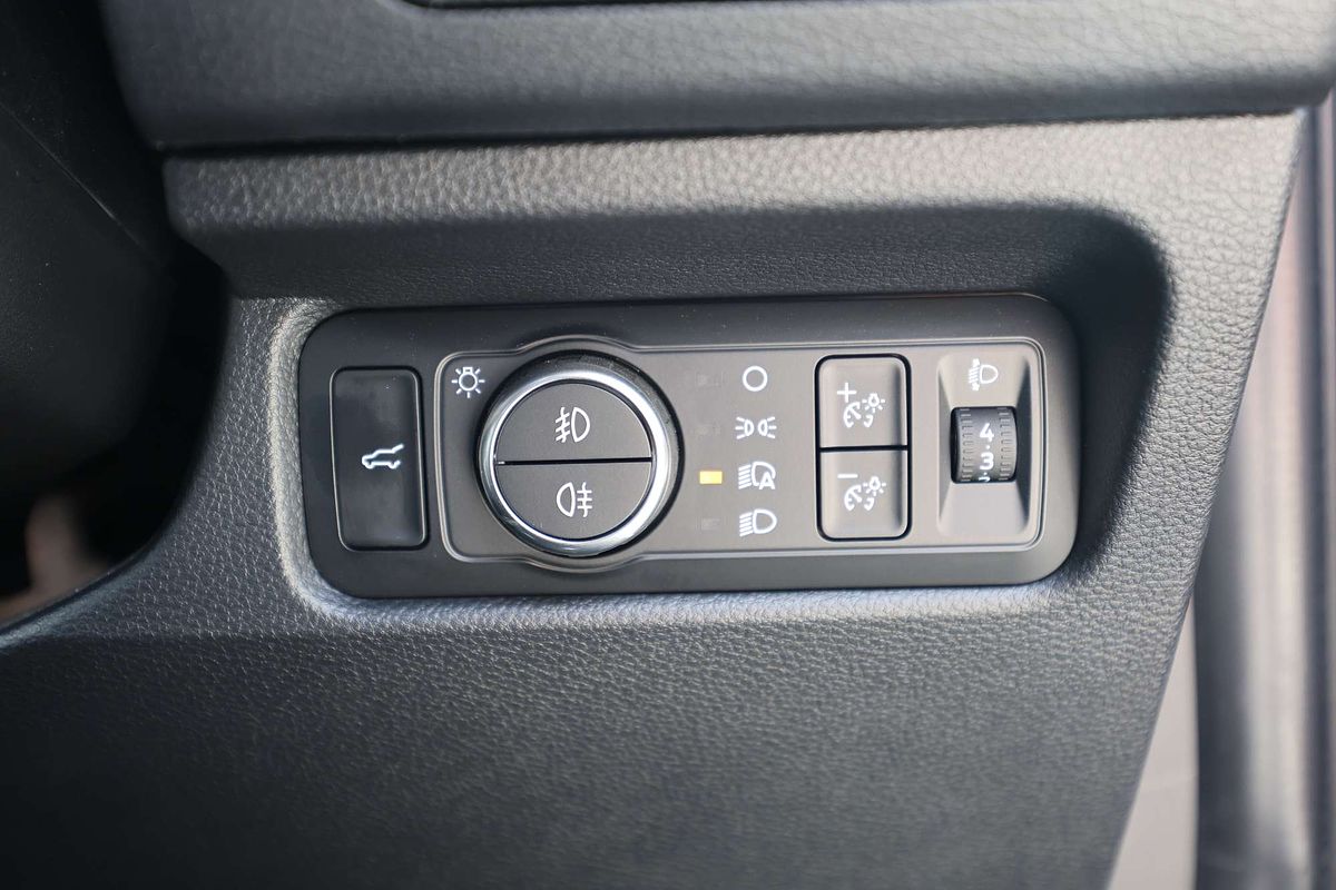 2025 Ford Everest Trend 2.0L