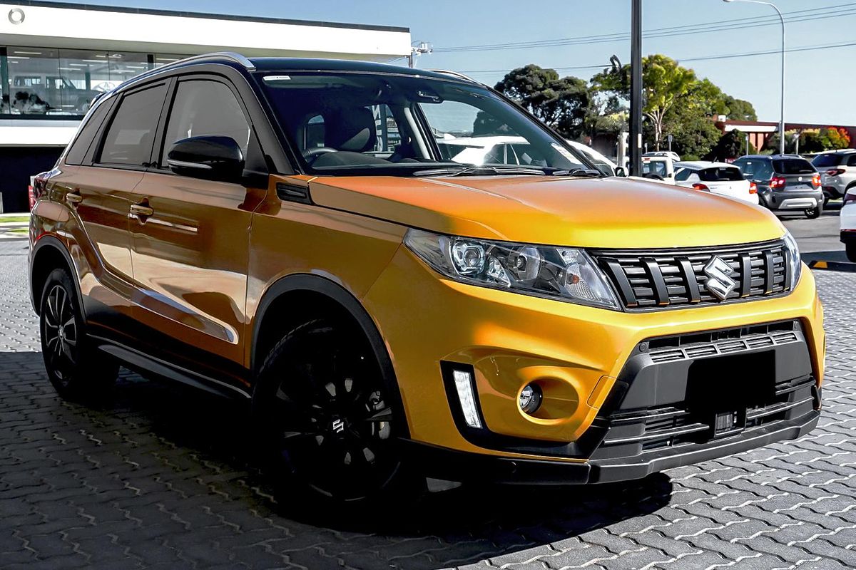 2024 Suzuki Vitara Turbo Shadow LY Series II