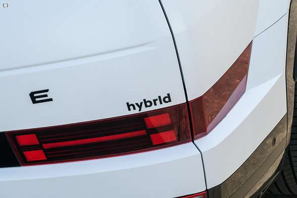 2025 Hyundai Santa Fe Calligraphy MX5.V1