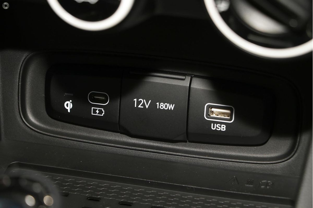 2025 Hyundai Venue Active QX.V5