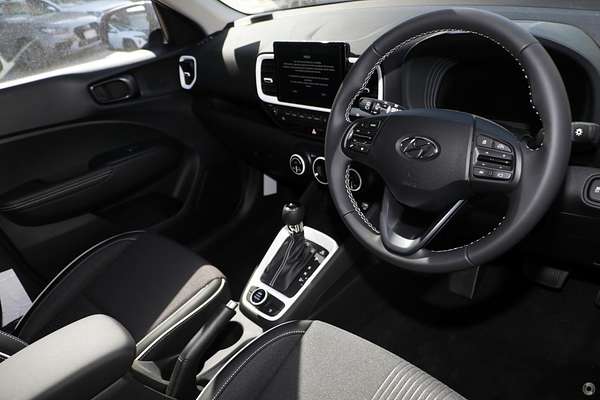 2025 Hyundai Venue Elite QX.V5