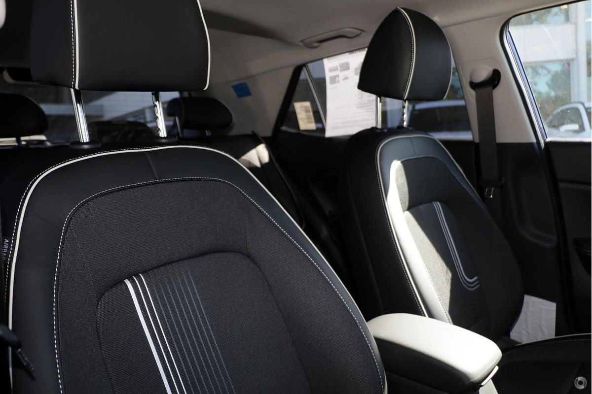 2025 Hyundai Venue Elite QX.V5