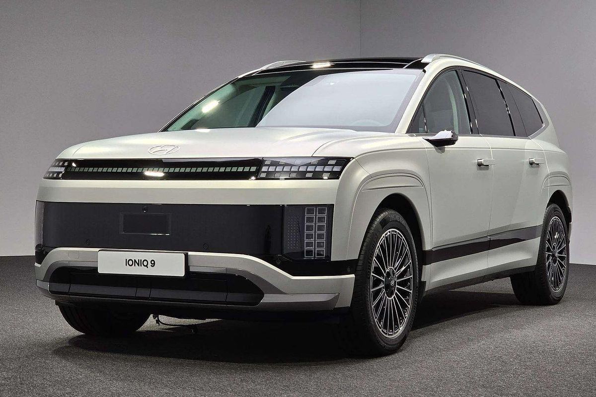 2025 Hyundai IONIQ 9 Calligraphy ME.V1