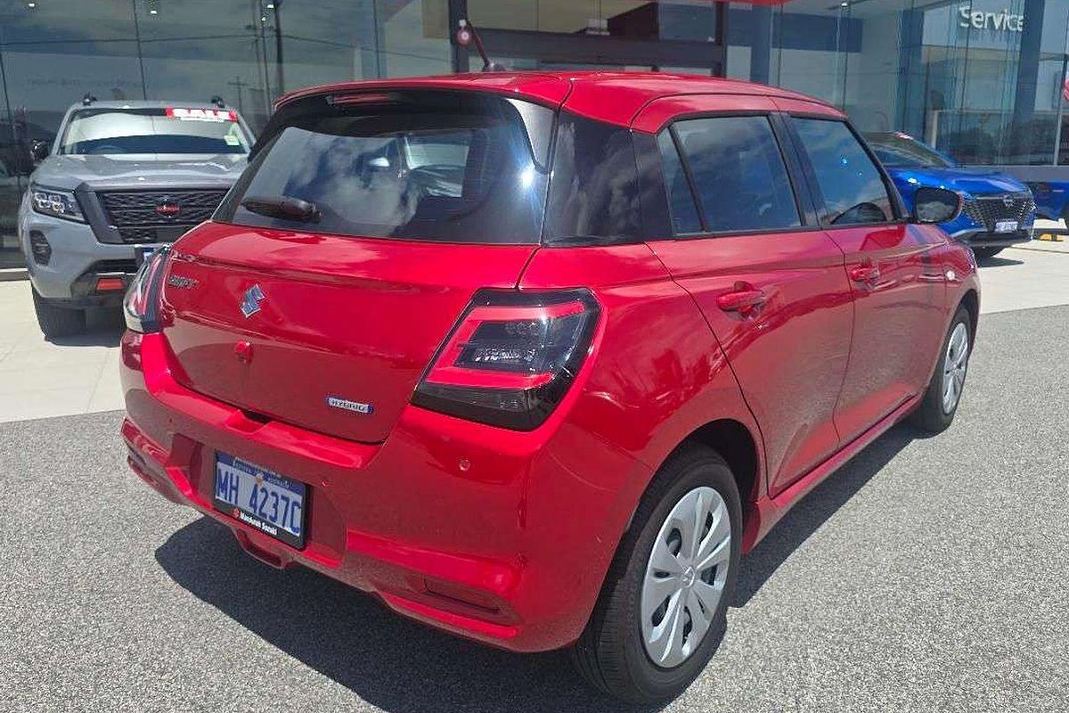 2025 Suzuki Swift Hybrid UZ