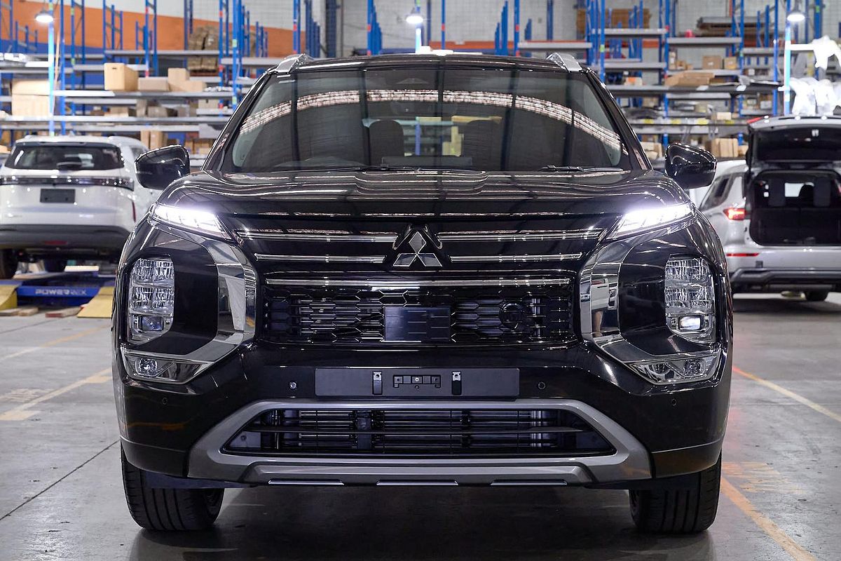 2025 Mitsubishi Outlander Aspire ZM