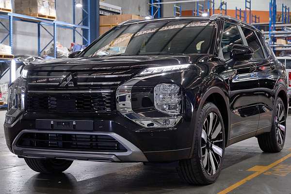 2025 Mitsubishi Outlander Aspire ZM