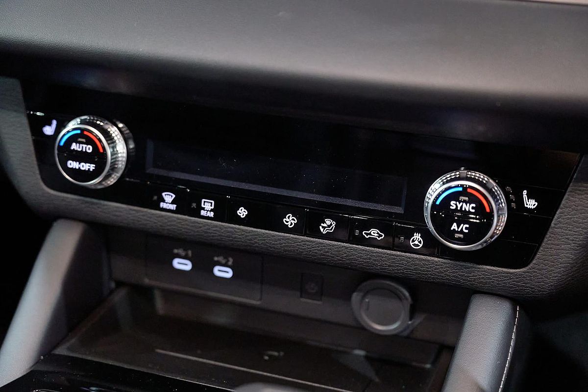 2025 Mitsubishi Outlander Aspire ZM