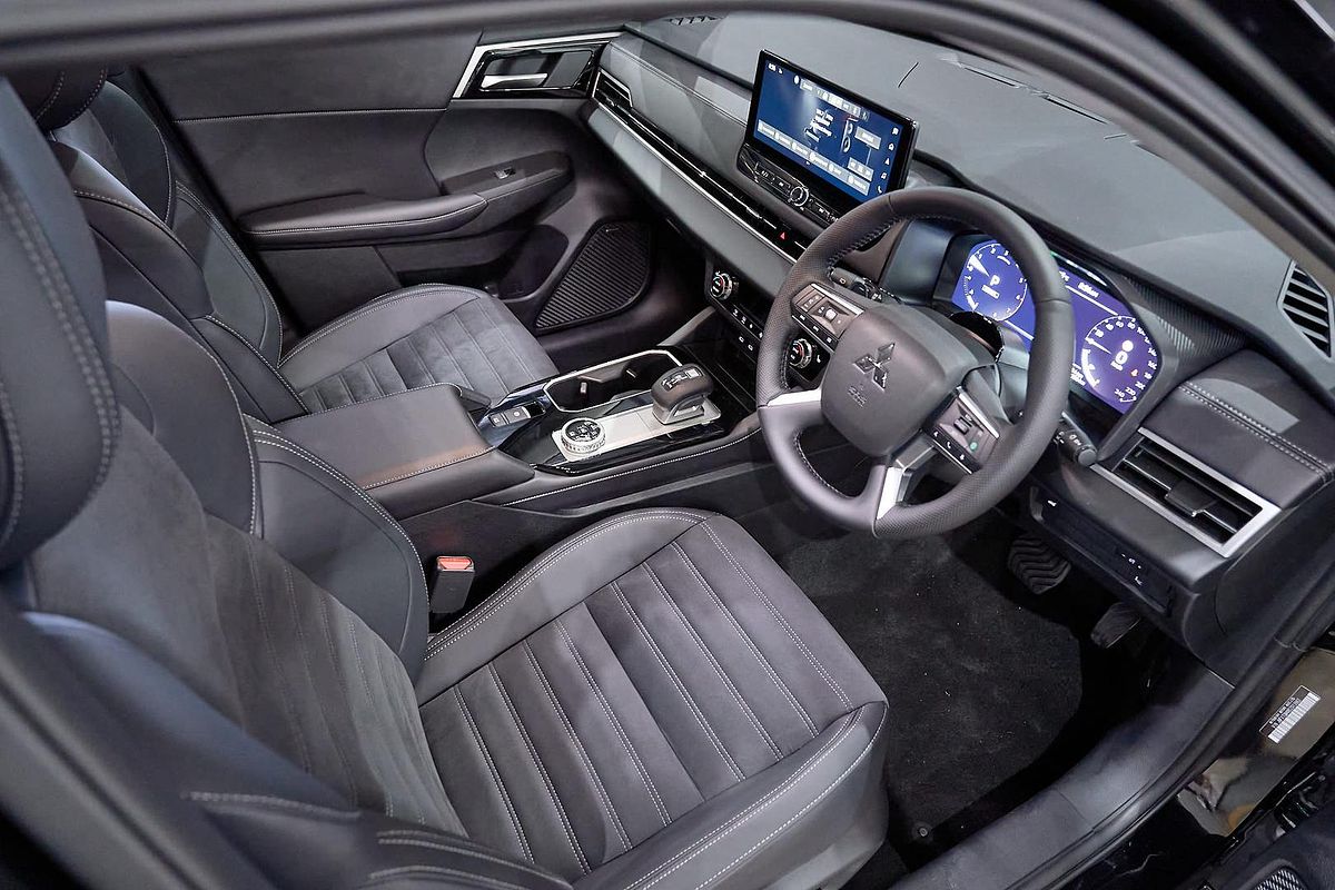 2025 Mitsubishi Outlander Aspire ZM