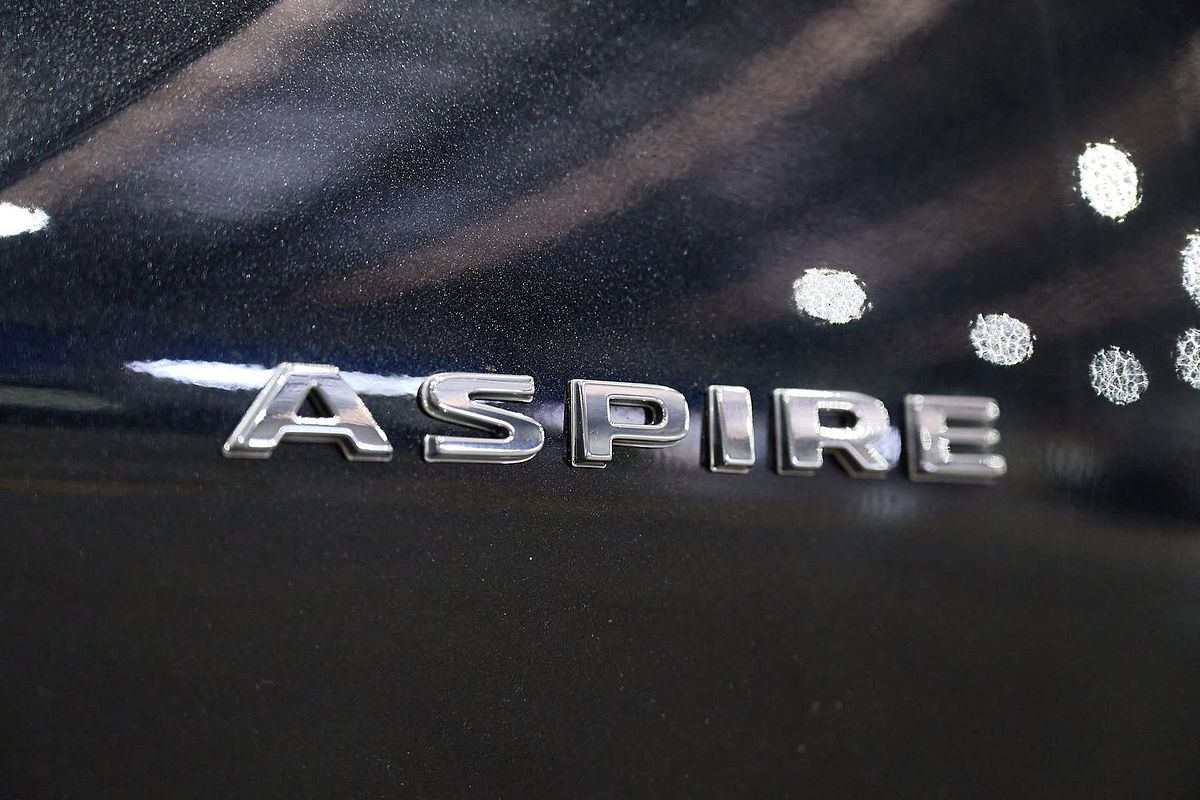 2025 Mitsubishi Outlander Aspire ZM