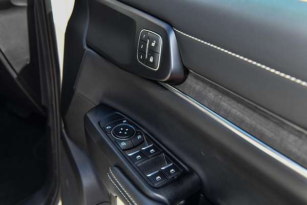 2025 Ford Everest Platinum 3.0L