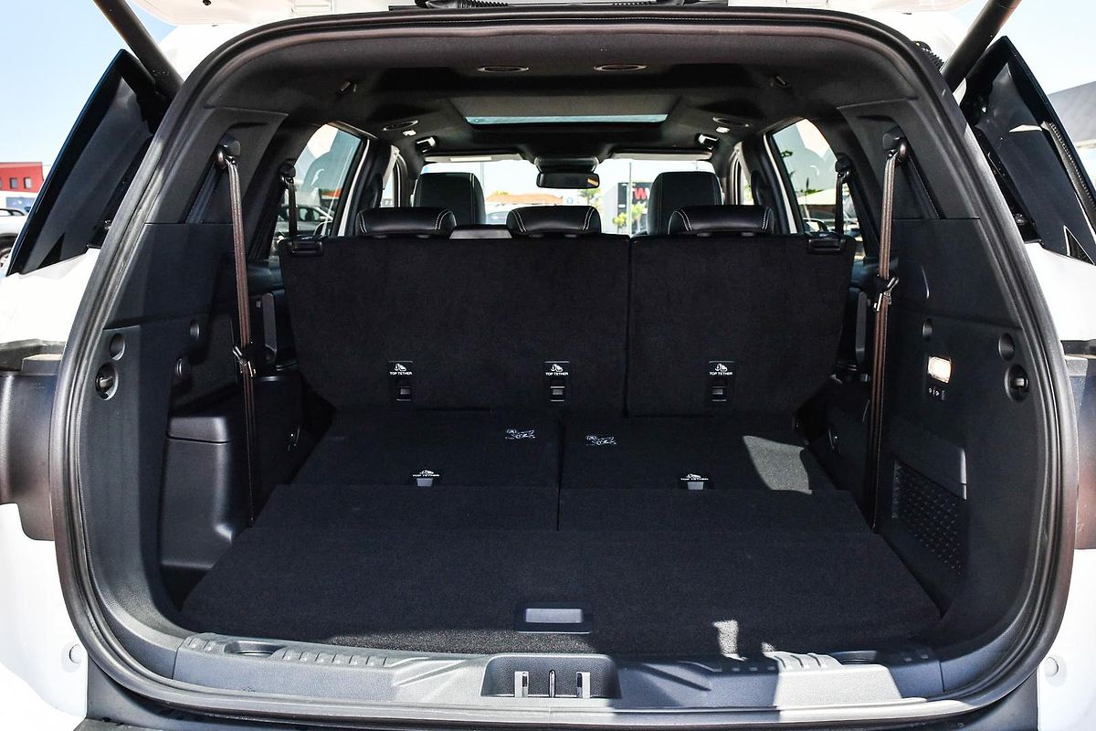 2025 Ford Everest Platinum 3.0L