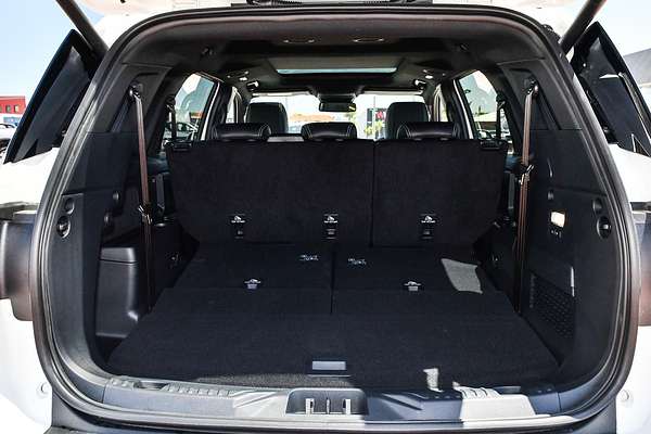 2025 Ford Everest Platinum 3.0L