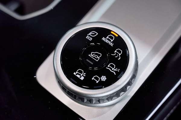 2025 Mitsubishi Outlander Aspire ZM