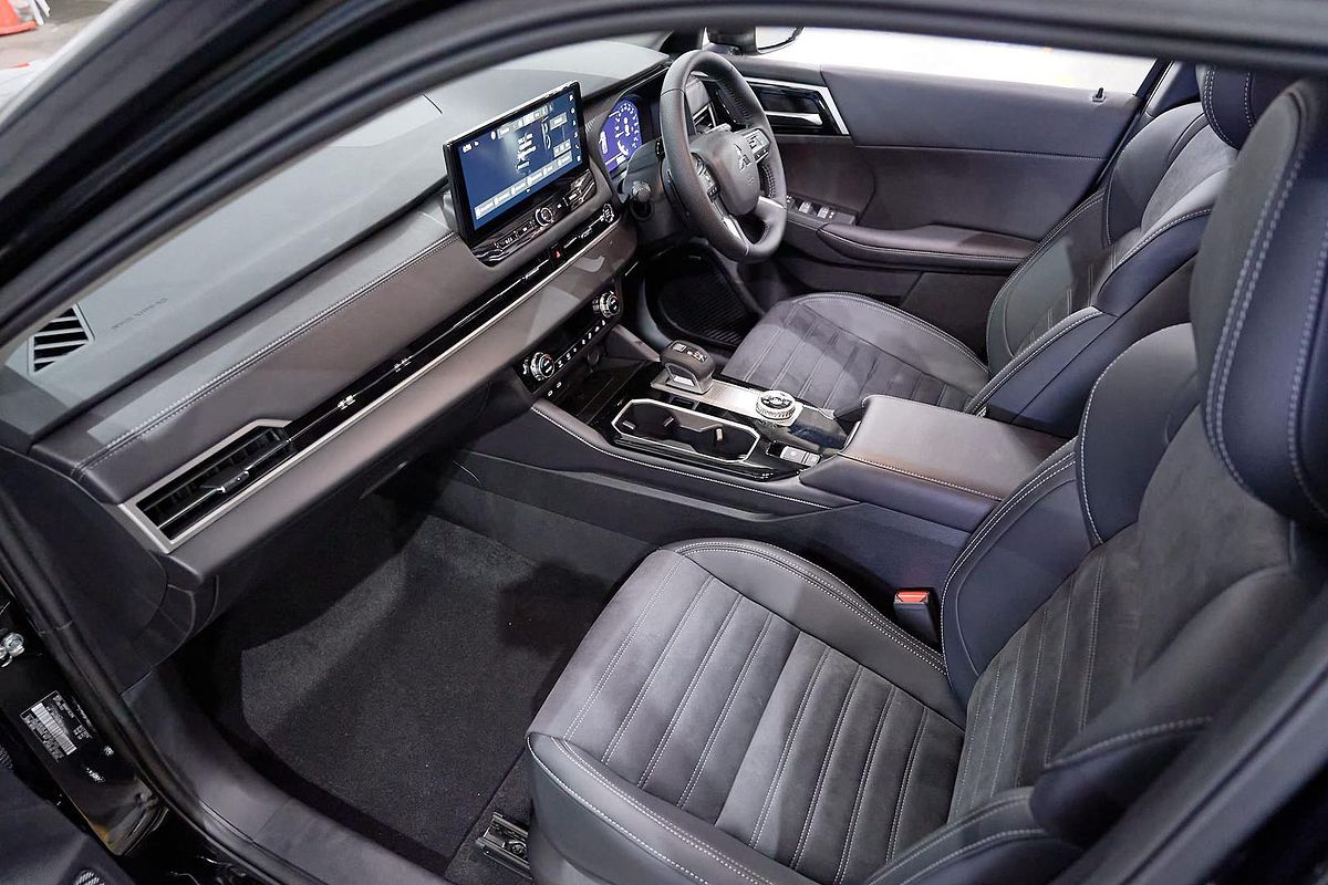 2025 Mitsubishi Outlander Aspire ZM