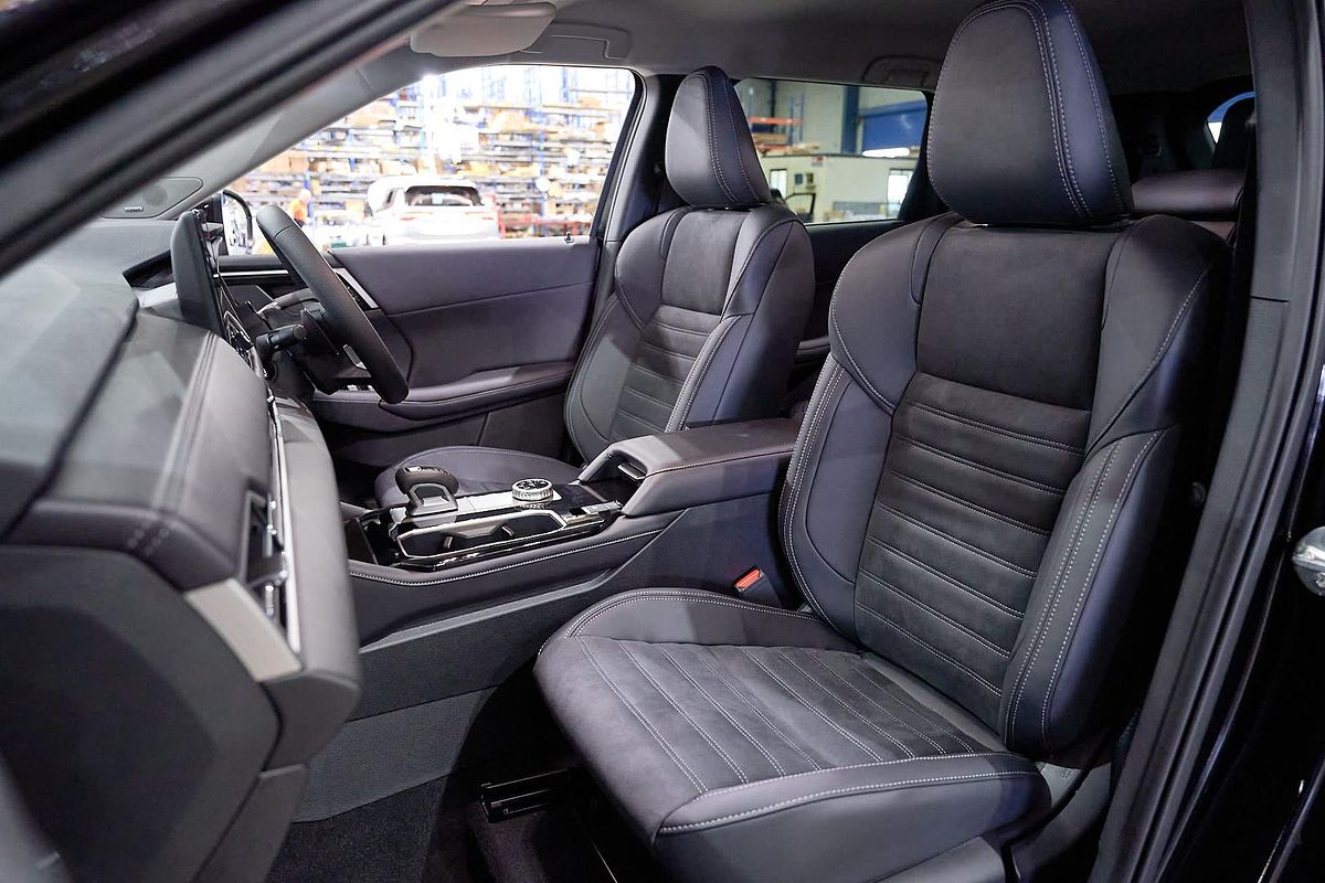 2025 Mitsubishi Outlander Aspire ZM