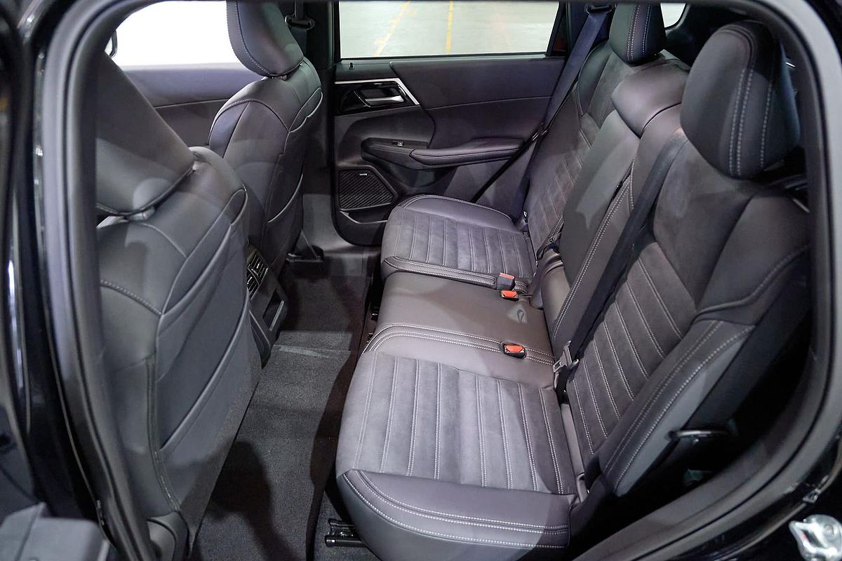 2025 Mitsubishi Outlander Aspire ZM