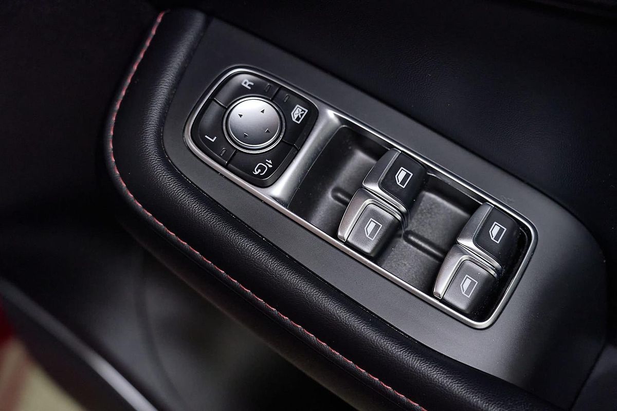 2020 MG HS Excite SAS23