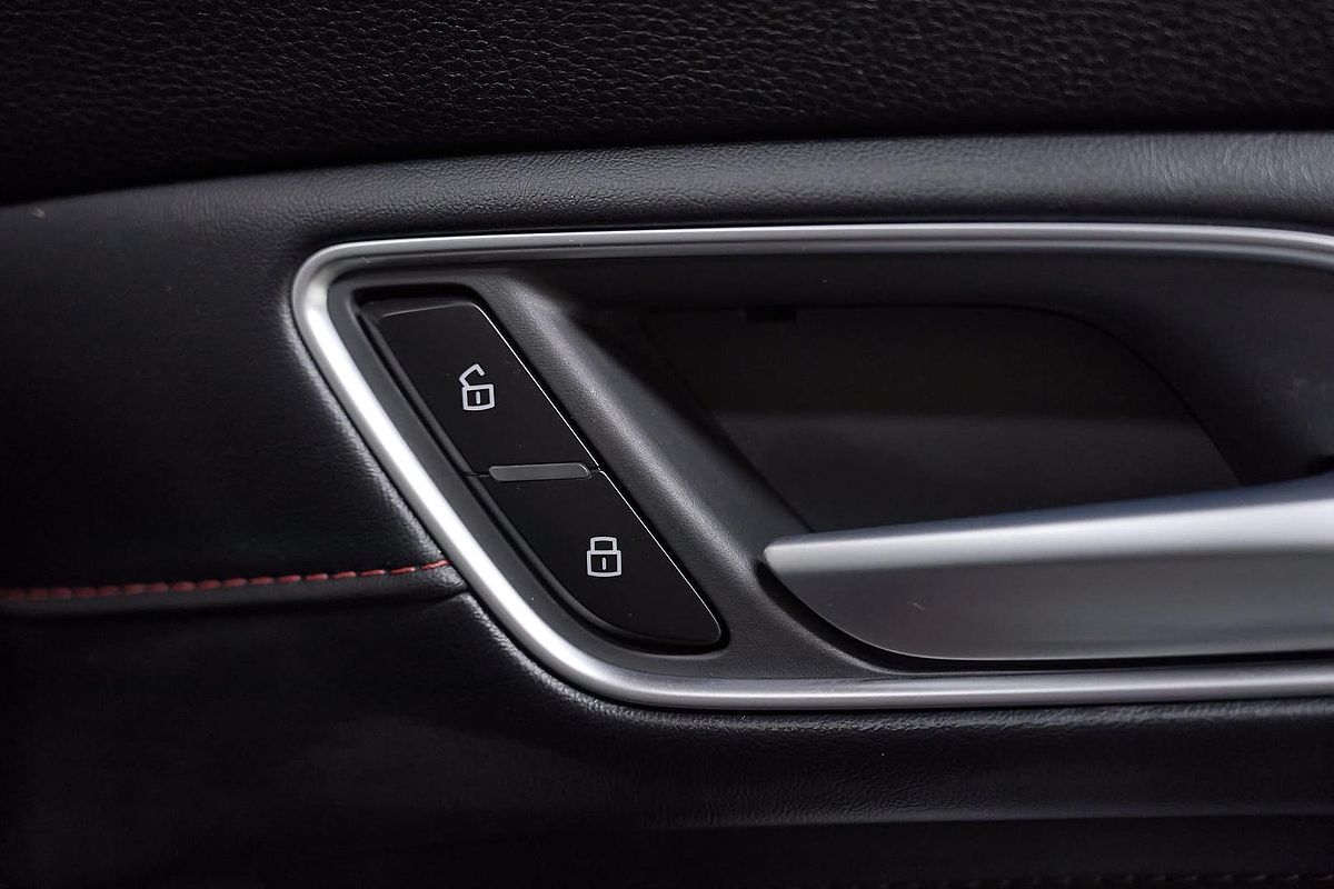 2020 MG HS Excite SAS23