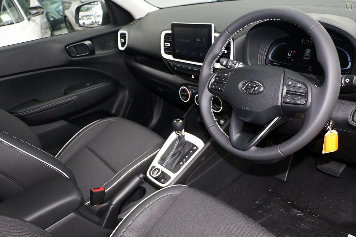 2025 Hyundai Venue Active QX.V5