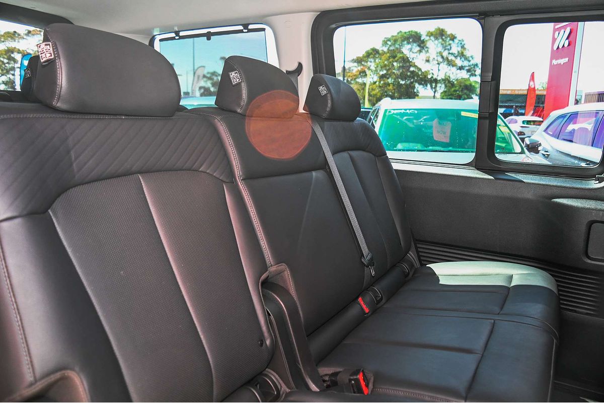 2024 Hyundai STARIA Elite US4.V3