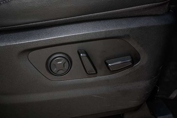 2024 Hyundai STARIA Elite US4.V3