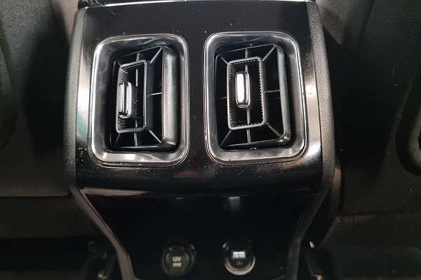 2022 Kia Sorento Sport MQ4